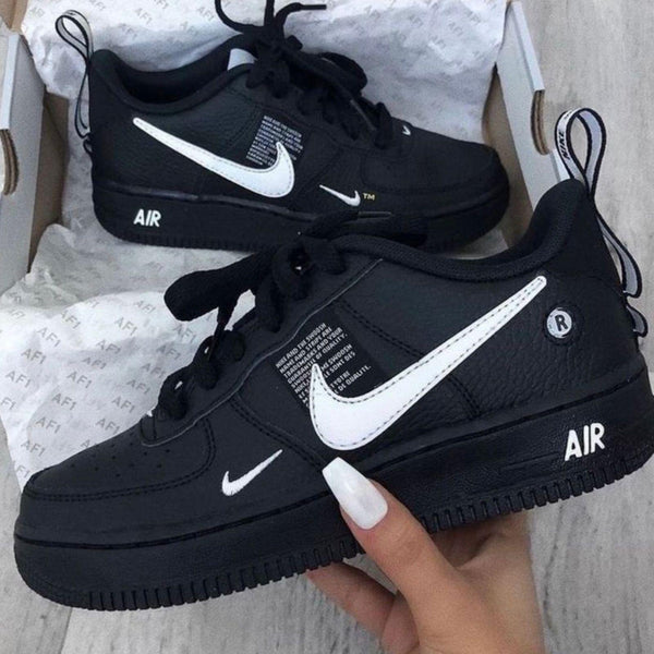 Sapatilhas Nike Air Force TM - Pretas